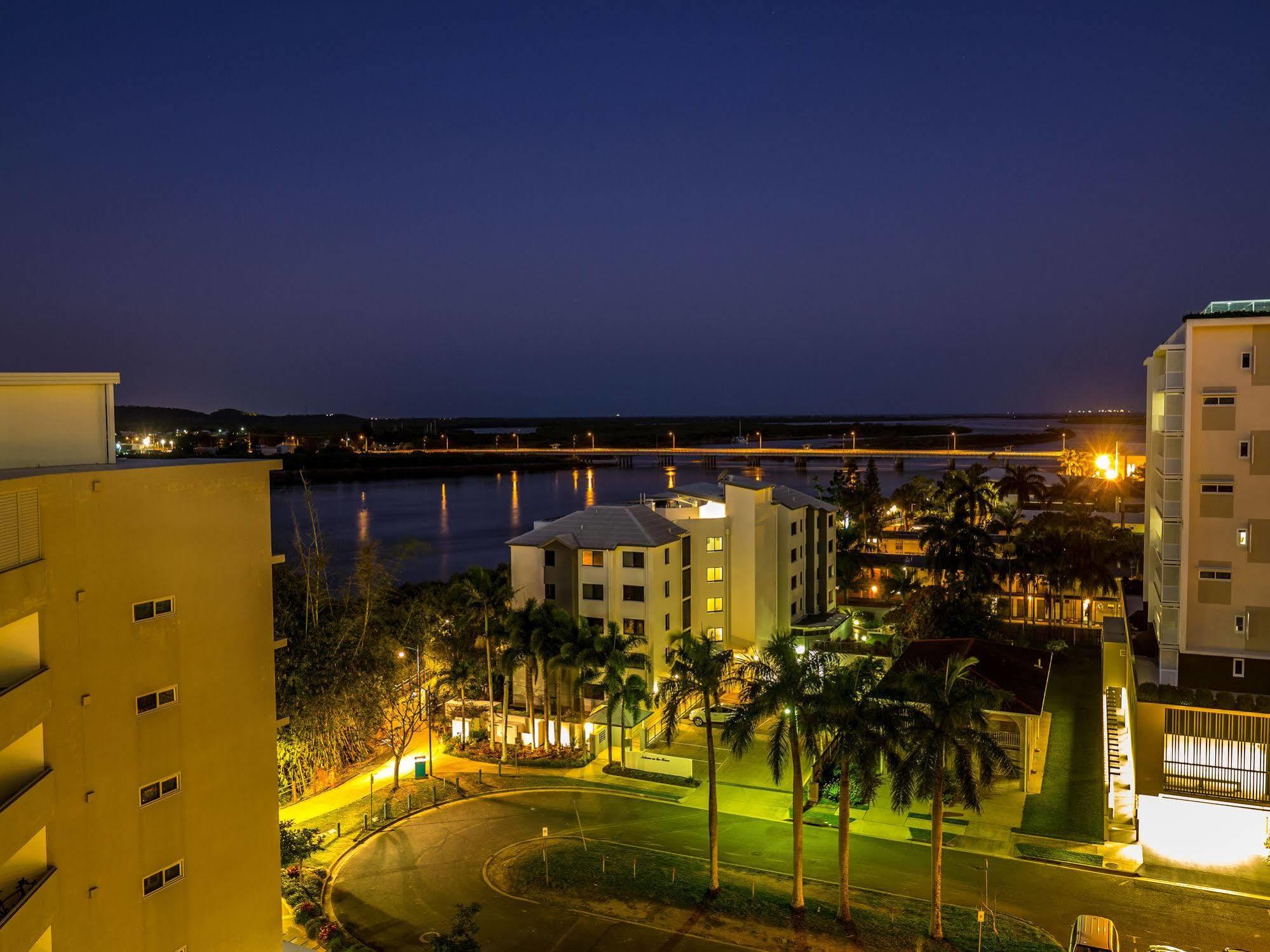 Lanai Riverside Apartments Mackay Kültér fotó